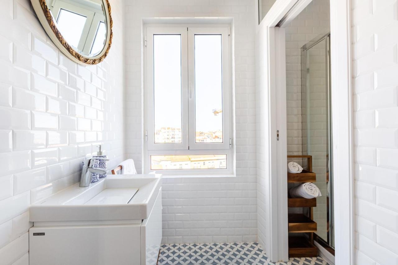 White & Blue Vintage Home In Graca Lissabon Buitenkant foto