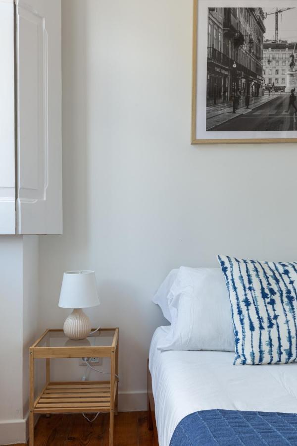 White & Blue Vintage Home In Graca Lissabon Buitenkant foto